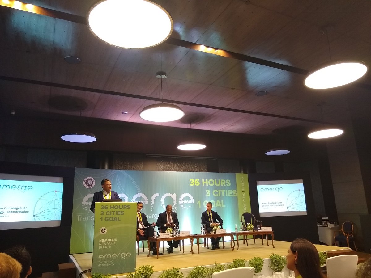 rmi_india's tweet photo. Manoj Kohli, Executive Chairman, @SoftBank Energy at #EMERGE19 #EMERGEIndia 'Climate change is not a fuzzy issue. The climate has changed. India has the opportunity to lead this transition as the per capita use of energy is the lowest.' @RockyMtnInst https://t.co/G1Oom35TdZ