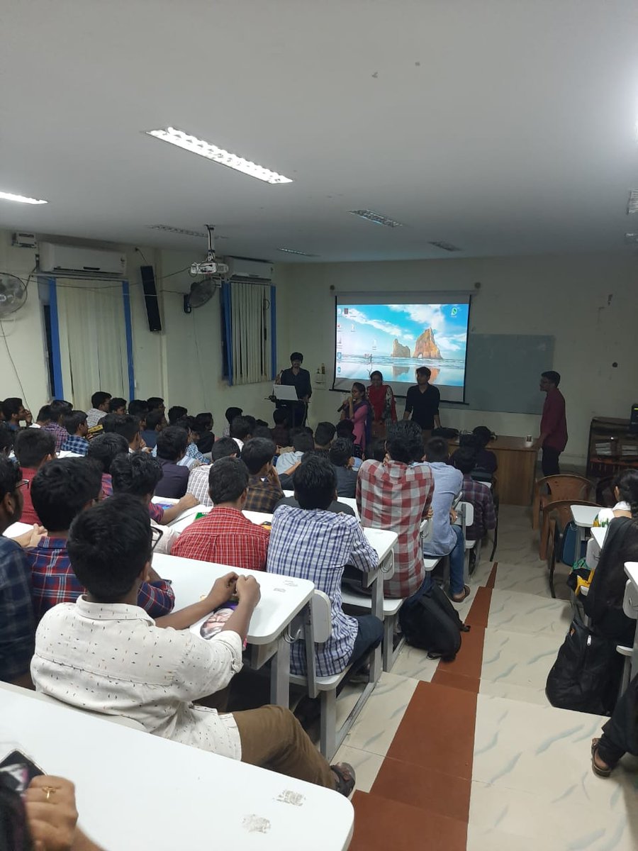club_coding's tweet image. We would like to congratulate each and everyone who contributed their part in our first session and we appreciate all the attendees who embarked their passion towards coding #codingclub #codeyourcareers #happycoding