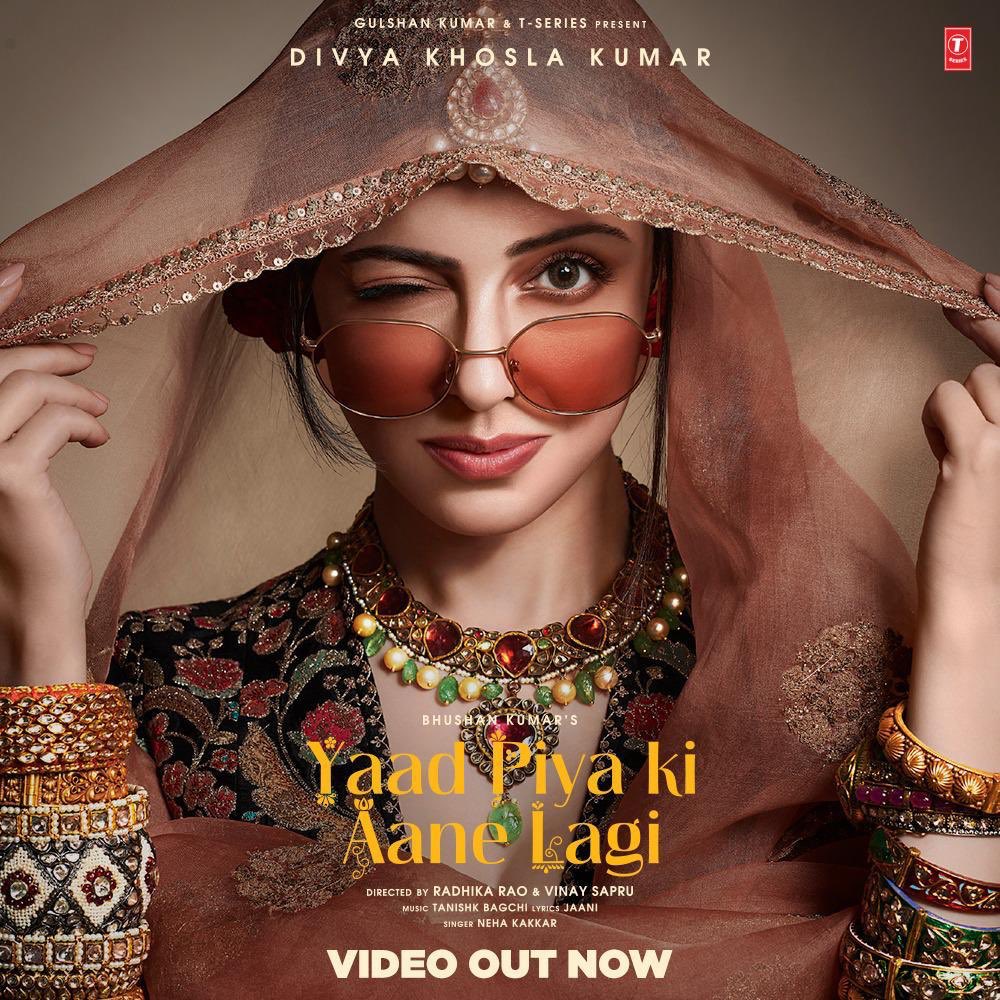 Check out @iamdivyakhosla’s new avatar in her music video #YaadPiyaKiAaneLagi! Lots of luck!

bit.ly/YaadPiyaKiAane…

@tanishkbagchi @yourjaani @SapruAndRao @IAmNehaKakkar @tseries