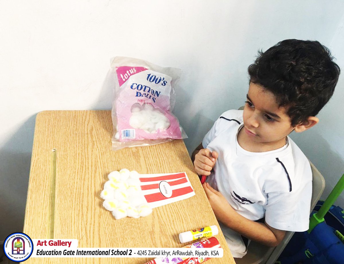 educationgate2's tweet photo. "Art is food for the soul". Students are enjoying their art classes.
#EGIS2
#EGIS2_Art_Gallery https://t.co/ghicx3FlmH