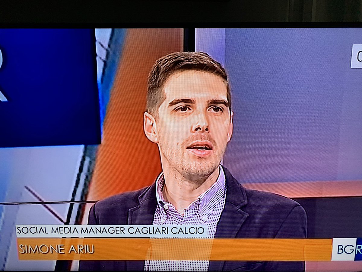 univca's tweet photo. @alelovari su #BuongiornoRegione @TgrSardegna adesso la sinergia con @CagliariCalcio social media e #comunicazione @MiurSocial https://t.co/qo4LtPNmbE