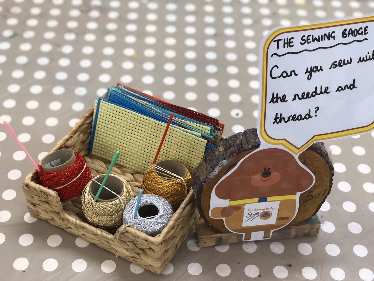 Martongate_Sch's tweet photo. In EYFS today, we’re launching our new theme. It’s going to be a lovely Monday, filled with exciting learning opportunities.
#eyfs #eytwittertagteam #earlyyears #risktaking #edutwitter #happymonday #eywow @EYTalking @ABCDoes @EarlyYearsIdeas 🎉🌟😊 https://t.co/bR13BvJLO9