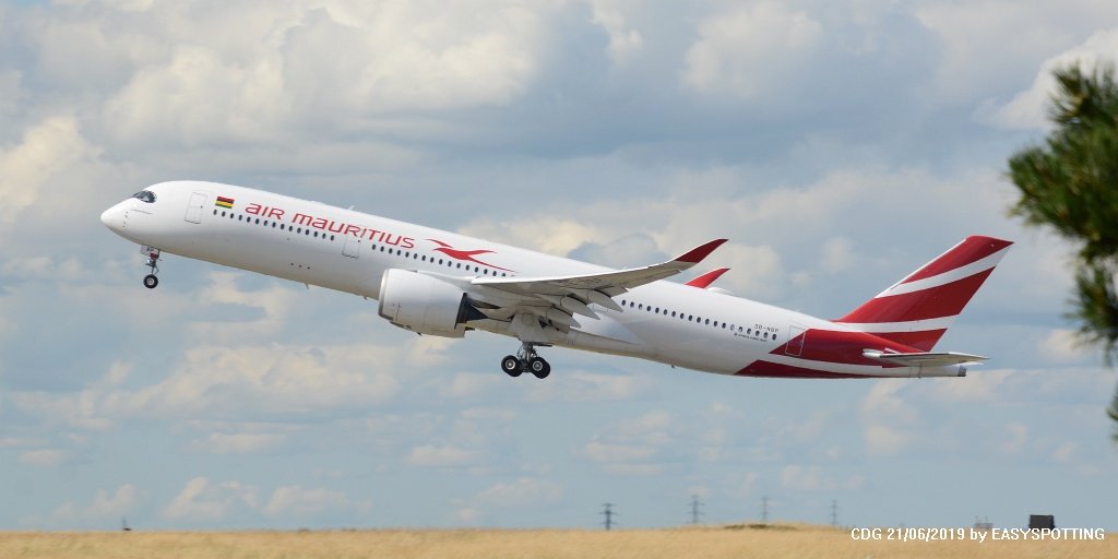 africanindex_'s tweet photo. Best airlines in Africa 2019

1:🇪🇹 Ethiopian Airlines
2:🇿🇦 South African Airways
3:🇲🇺 Air Mauritius
4:🇸🇨 Air Seychelles
5:🇰🇪 Kenya Airways
6:🇲🇦 Royal Air Maroc
7:🇿🇦 Fastjet
8:🇿🇦 Mango
9:🇪🇬Egyptair
10:🇿🇦 Kulula

(SkyTrax) https://t.co/e7Px0fiXMa