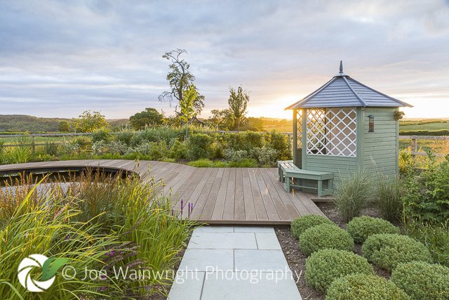 joewphotography's tweet image. Many congratulations to Paul Richards, who won the Landscaping Design category in the Northern Design Awards, for his stunning Garden at Clove Hitch, which I photographed back in July. A well-deserved winner!
#NorthernDesignAwards @ShropGardenDes @NDA_Design @The_SGD