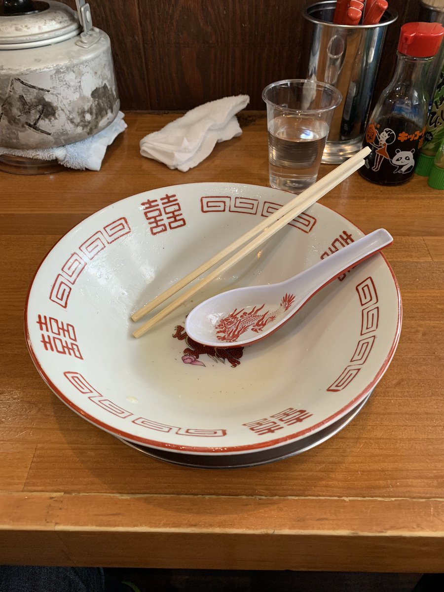 HiroPieceone's tweet photo. ラーメン金子 
中華そばにメンマ✕メンマ
このビジュアルに憧れて食べてきました。新潟から2時間以上かけて…並んでも食べる価値アリアリでした！
次行った時は 別の方の二郎系のラーメンにチャレンジしたいと思うけど…平日…なかなか時間が取れないので…どうなるかなぁ。
雪が降ると行けないので… https://t.co/VGFU3vnFX2