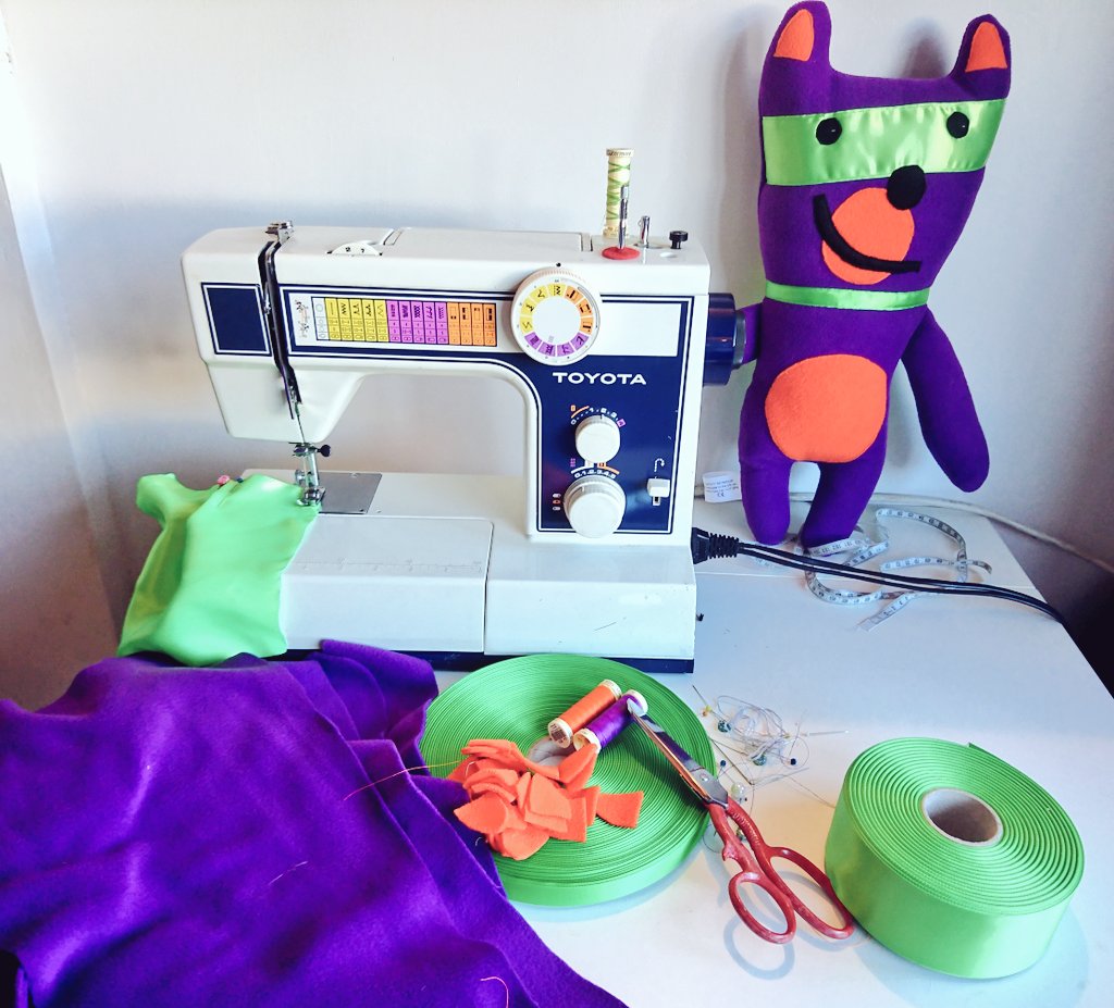 themerryden's tweet photo. Celebrating #COAwarenessWeek19 with the first bear of the week to come off the production line! Schools get booking your FREE workshop through the link below 👇👇@safetyseymour #MondayMotivation https://t.co/wnrOQgxmbO