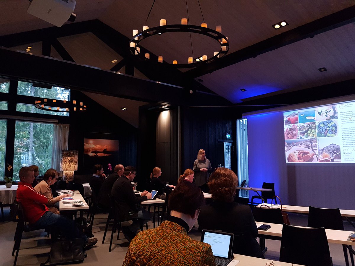 Päijäthämäläisiä matkailyrittäjiä tänään mukana Sustainable Travel Finland -koulutuksessa Villa Vellamossa #kestävämatkailu #sustainabletravel #VisitLahti #VisitFinland