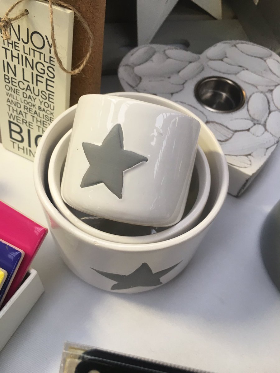 Make your home stand out from the rest with these Set of 3 Grey Star/White Ceramic Pots*

Order online today - no14gifts.co.uk/c/homeware/hom…

#home #homeware #homewares #homedecor #walldecor #hinched #mrshinch #homeaccessories #momlife #mummyblogger  #giftideas #christmasgiftideas