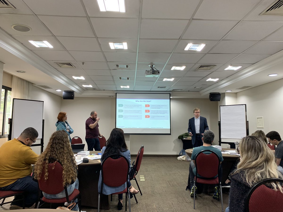 renatapab's tweet photo. The #f4p Fit For Purpose training has just begun! With @az1, @andressachiara e @dubovski ! https://t.co/lev3U4880g