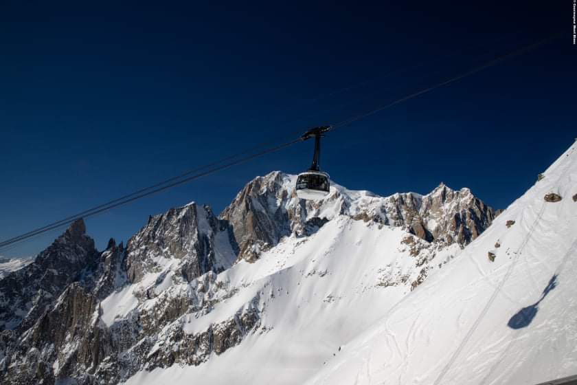 #SportAtItsPeak
Il 30 novembre apre <a href="/skywaymontebian/">Funivie Monte Bianco</a>, siete pronti per un inverno in cima all'Italia?