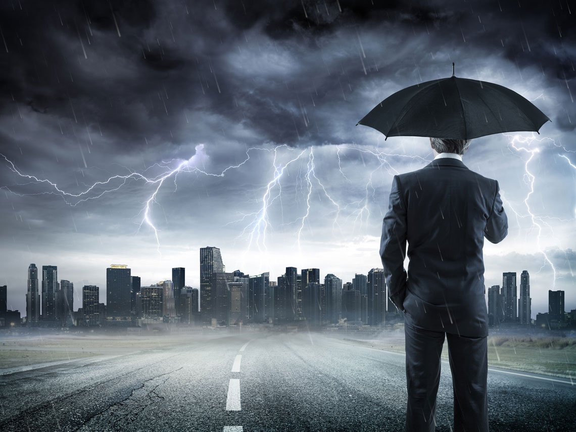 ¿Puede un rayo destruir un edificio? dlvr.it/RJWrfv