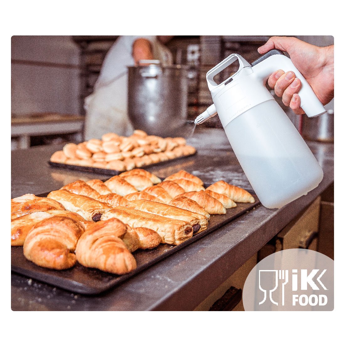 IKsprayers's tweet photo. When it comes to spraying food, IK FOOD will be your healthiest choice. 😉

The IK Food 1.5 is specifically manufactured with materials designed to be fully compatible for contact with all types of food. 🍴 Check it out 👉 https://t.co/peDhmPqyd9

#IK #IKFood #Food #FoodSprayer https://t.co/4LefYQUrQf