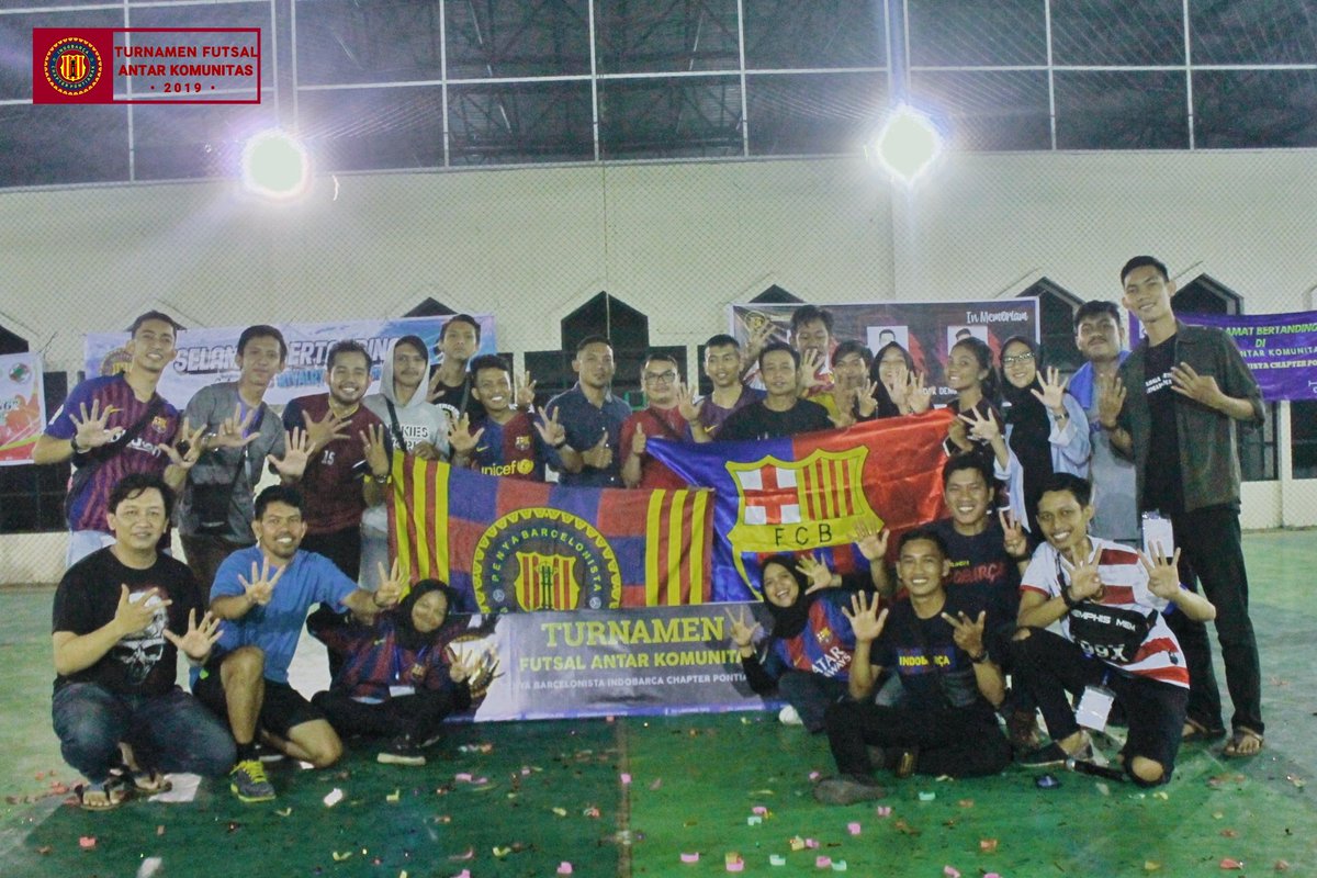 INDOBARCA_PTK's tweet image. Makasi banyaakk buat panitia pelaksana Turnamen Futsal Antar Komunitas ❤️💙

#INDOBARCA_PTK
#ChapterEvent