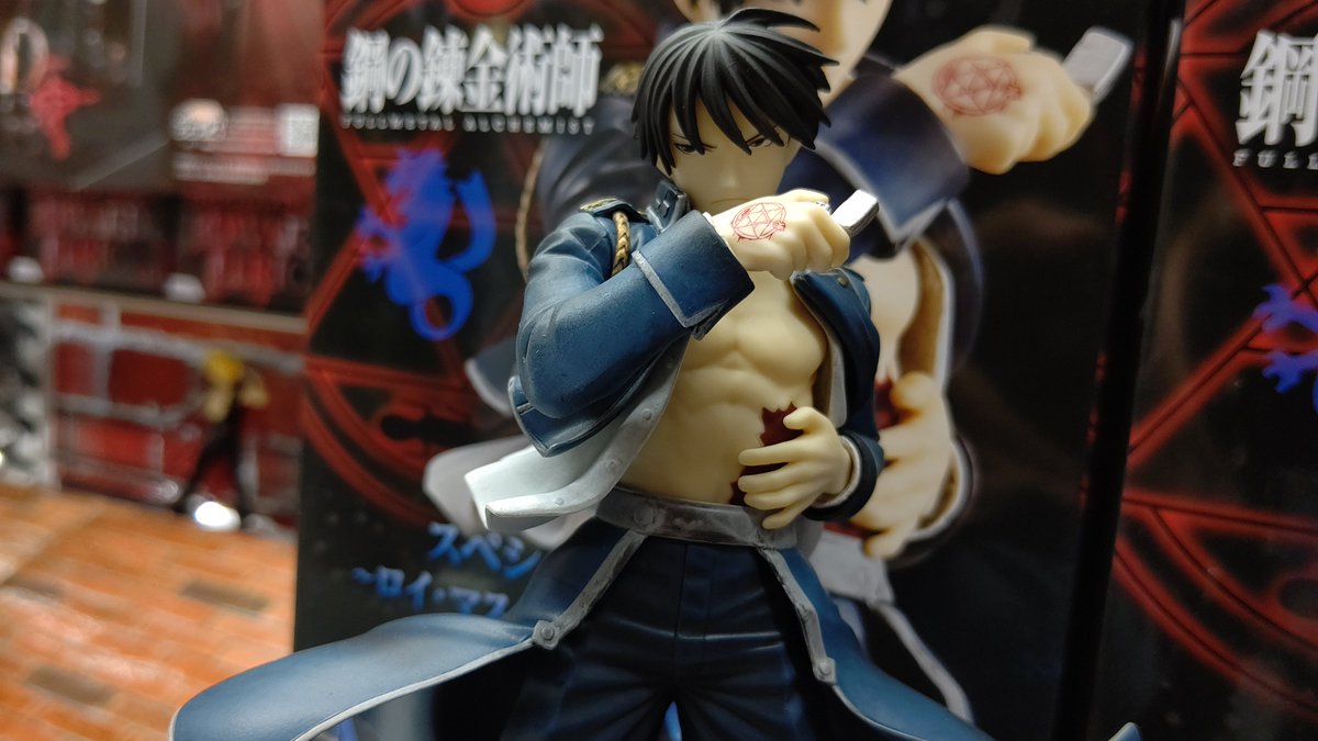 アミューズメント マンガ倉庫鹿児島店 בטוויטר 2階アミューズメントコーナーに 鋼の錬金術師 Fullmetal Alchemist スペシャルフィギュア ロイ マスタング Another Ver 投入中 W 終盤のラストと戦うシーンでしたっけ カッコいい大佐のフィギュアが