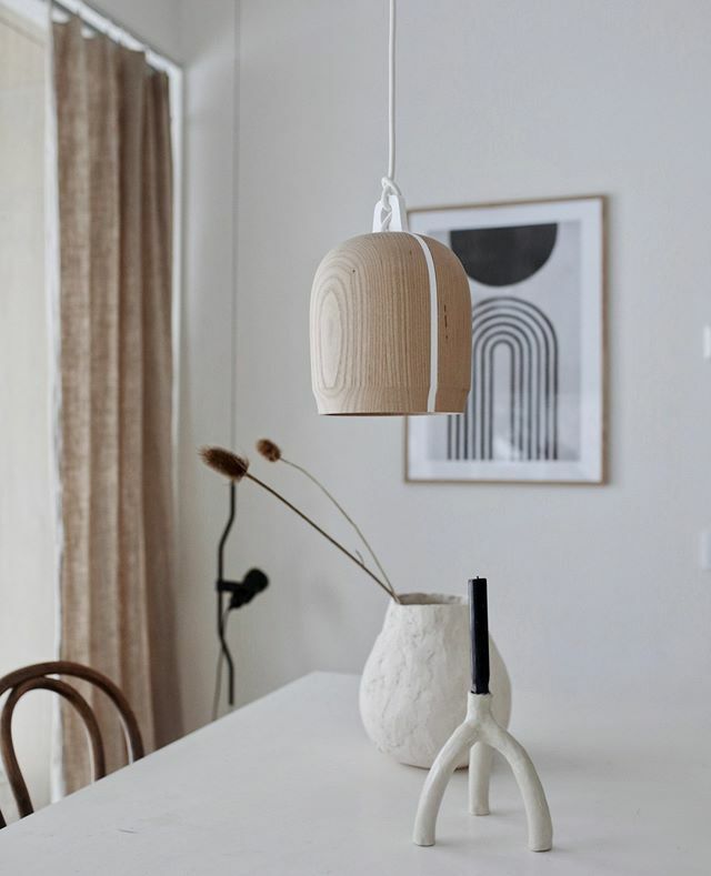 timonisk's tweet photo. A lovely interior, completed with a Poiju lamp.
.
.
📸 & style @eevatak
#himmee #finnishdesign #designlamp #poiju
#woodenlamp #homelighting #light #scandinaviandesign #scandinavianstyle #style #inspiration #interiordecor #nordichome #homesty… https://t.co/bj6ub1pqAy https://t.co/nimwYoPxJc