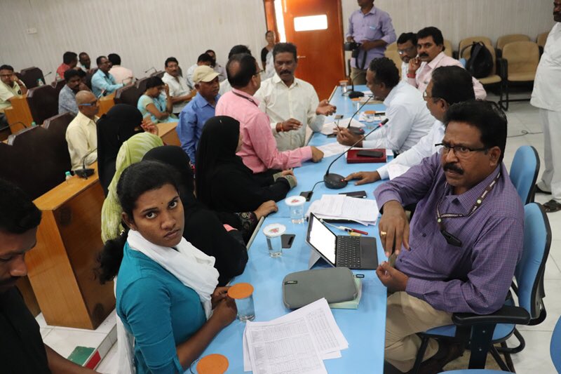 BhandariJanard2's tweet photo. We have already raised the issues and Very authoritatively, inwords passionate actually complaints are considered, particular end dates are also given by the municipal corporation but no single issues are solved till date. 
And yet we’ll fight again for better tomorrow. https://t.co/zUsVOmcXiE