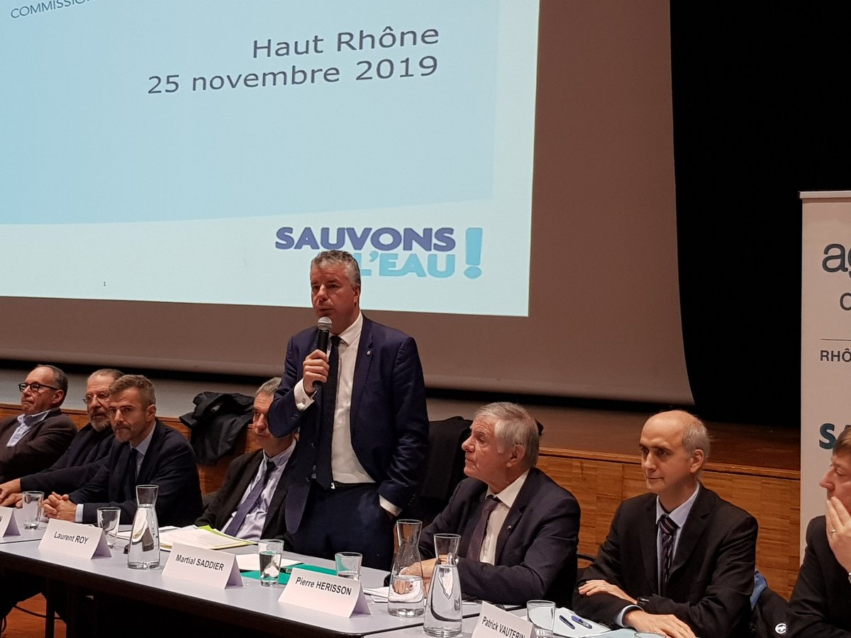 SauvonsLeau's tweet image. @MartialSaddier, président du comité de bassin Rhône Méditerranée, annonce que les moyens budgétaires de l'agence de l'eau devraient être maintenus pour la suite de son programme d'intervention. #comgeo Haut-Rhone
