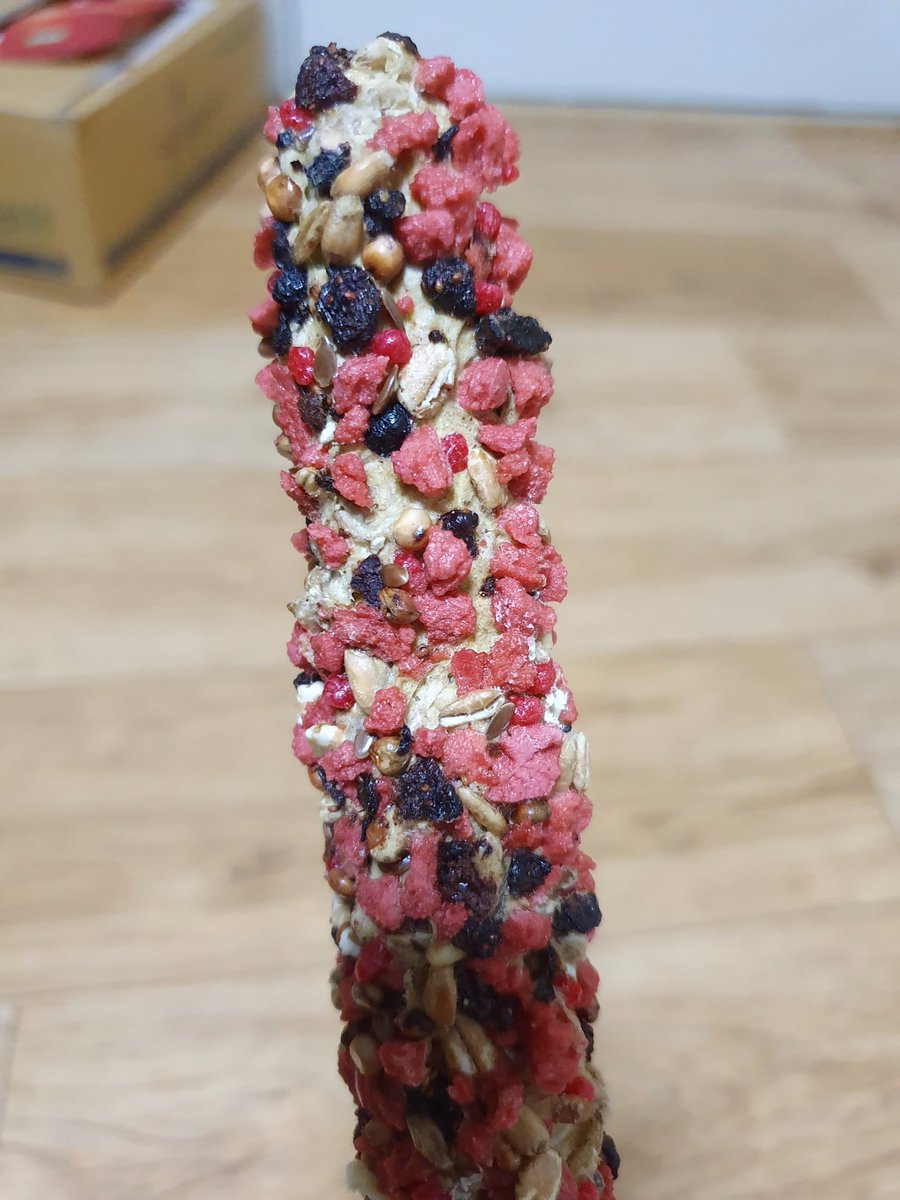 혹시 다른 쥐인님들도 스매커 좋아하는 것만 골라서 드시나요...? 저 똑같은 것만 남겨둔 감쪽같은 솜씨 좀 보세요...