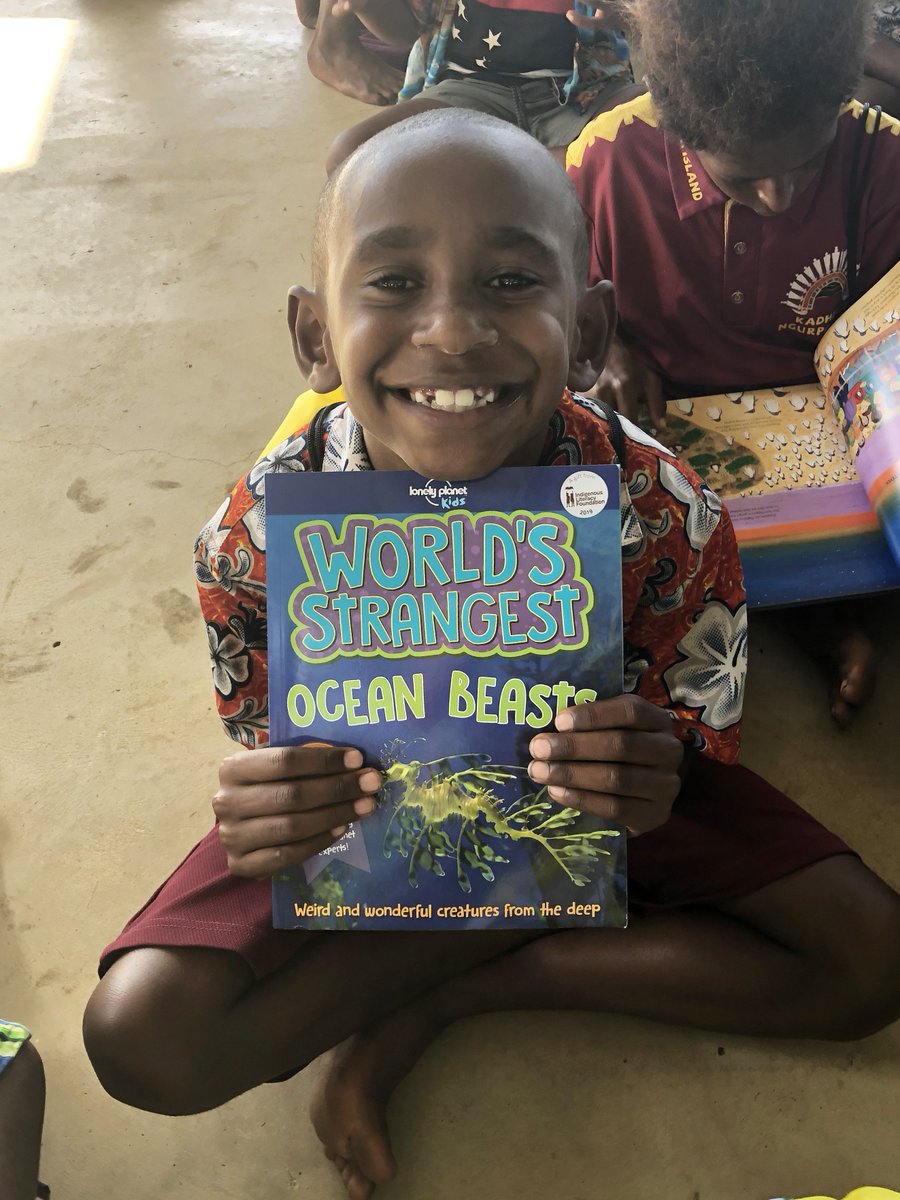 IndigenousLF's tweet photo. Help us to deliver books to kids in remote Indigenous communities! Sign up for a virtual bookshelf to make a difference this giving season. #ILFgiving https://t.co/a91POvIA6a https://t.co/JHLAdZLxcm