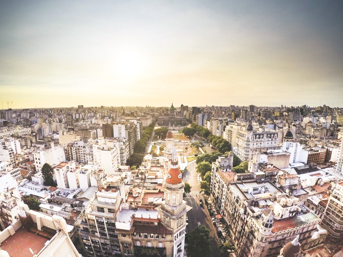 AcusterWater's tweet photo. ¡Buenos días, #BuenosAires! Good morning, @GSGimpinv!  

Pic by Sadie Teper @unsplash https://t.co/rcD5z8kBkA
