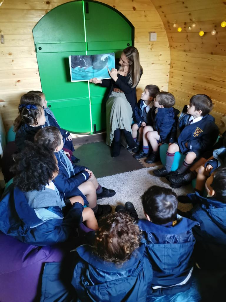 stmarys_prep's tweet photo. The Reception children were so excited to test out the new reading pod! They relaxed into the cosy environment and settled down with one of their favourite stories, 'Lost and Found' @OliverJeffers #readingenvironments #readingforpleasure https://t.co/nhzVf1onm0