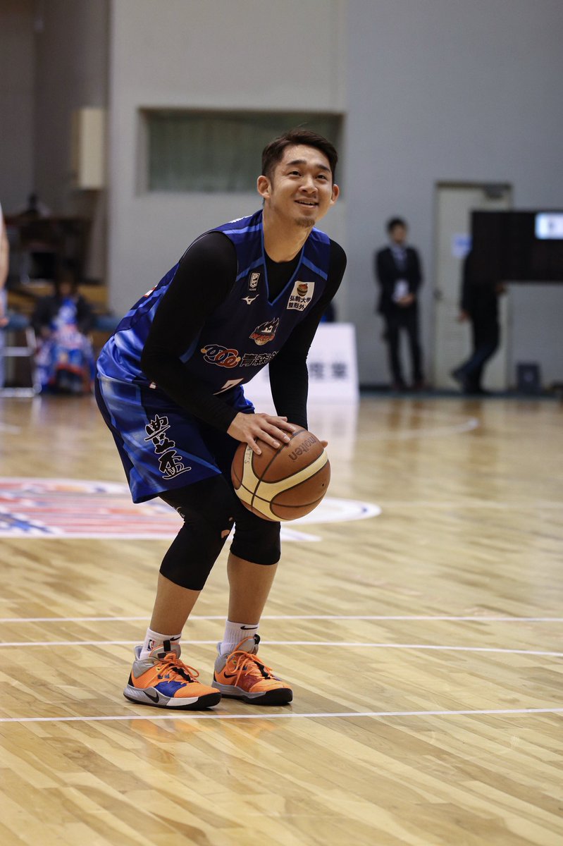 佐野太一 アスフレのブースターさんのフリースローを邪魔するとき面白くて笑っちゃいました 次の試合でも面白いの待ってます 決めますけどね アースフレンズ東京z 青森ワッツ フリースロー 佐野太一 アスフレのブースターさんのフリースローを邪魔するとき面白くて笑っちゃいました 次の試合でも面白いの待ってます 決めますけどね アースフレンズ東京z 青森ワッツ フリースロー