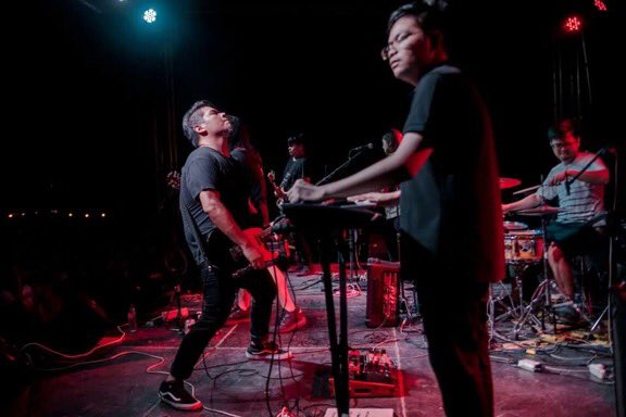AquilaUPLB's tweet photo. @AutotelicMusic #autotelicph #Aquila2019 🔥

📸 @fitzdyerald https://t.co/sMxJKxw6ER