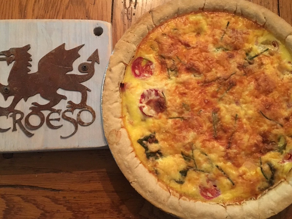 Snowdonia Cheese Co. (@snowdoniacheese) on Twitter photo Novemberโs #DishoftheMonth looks like a real winter warmer! This hearty quiche with Bavarian ham, tomatoes, chive and Green Thunder, was made by <a href="/ChicagoTafia/">Chicago Tafia ๐ด๓ ง๓ ข๓ ท๓ ฌ๓ ณ๓ ฟ ๐ช๐บ ๐บ๐ธ</a> and is the ideal meal to make after a long day at work. Novemberโs #DishoftheMonth looks like a real winter warmer! This hearty quiche with Bavarian ham, tomatoes, chive and Green Thunder, was made by <a href="/ChicagoTafia/">Chicago Tafia ๐ด๓ ง๓ ข๓ ท๓ ฌ๓ ณ๓ ฟ ๐ช๐บ ๐บ๐ธ</a> and is the ideal meal to make after a long day at work.