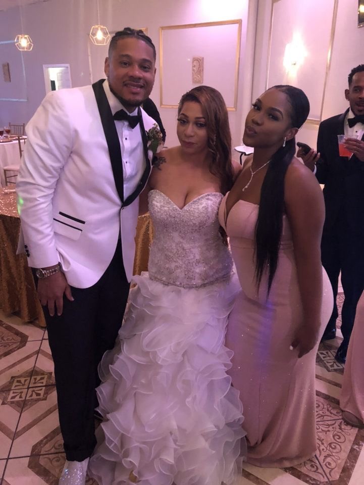 MissAjhiaR's tweet image. My cousin got married this weekend!!! I’m so happy for her ❤️ #MsToMrs