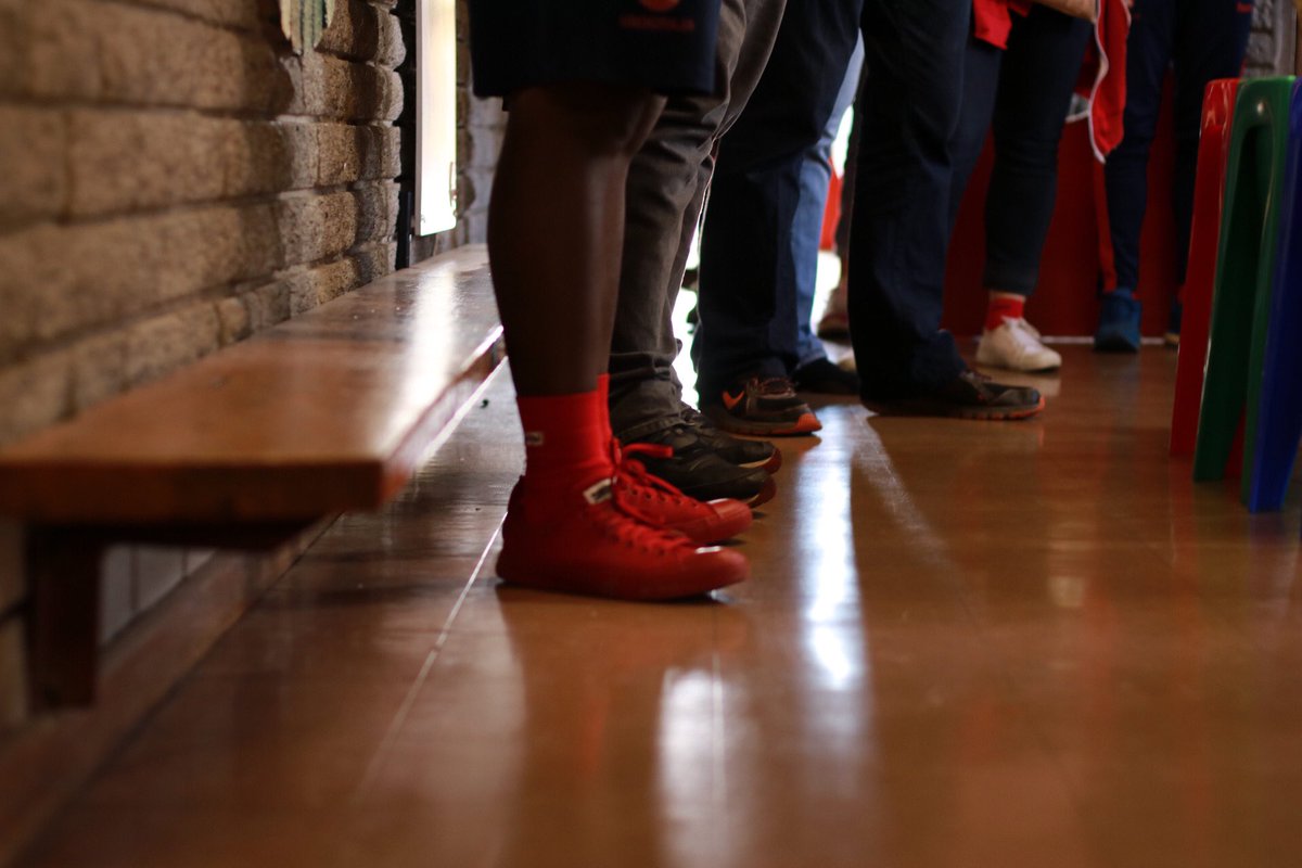 shoOops!™ tweet media