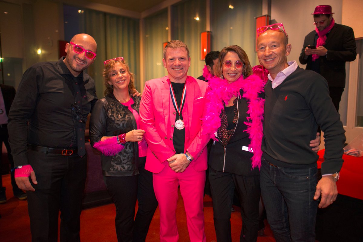 jemsgroup's tweet photo. Ca y est #JEMS vient de clôturer son séminaire de 3 jours à Opio. Piscine, Apéro, Golf, Tir à l'arc, Trapèze,📽super héros... en #rose et #noir. C'est pas tous les jours la fête mais pendant 3 jours si
Alors merci patron 😉!
Je ne sais pas vous mais moi #Jemsmaboite
#jemsopio https://t.co/AITA7mnNhe