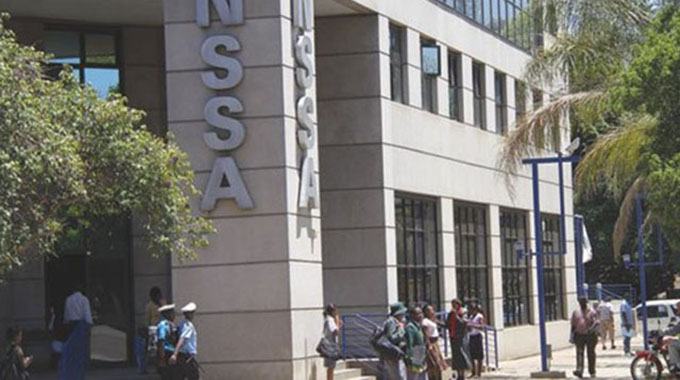 ChungaVimbai's tweet photo. National Social Security Authority (NSSA) pensioners have not only suffered from questionable investments, as uncovered by a forensic audit, but also from a 15-month moratorium on new investments.The moratorium resulted in the value of US$150 million in cash. @nickmangwana https://t.co/NatM8dyWfa