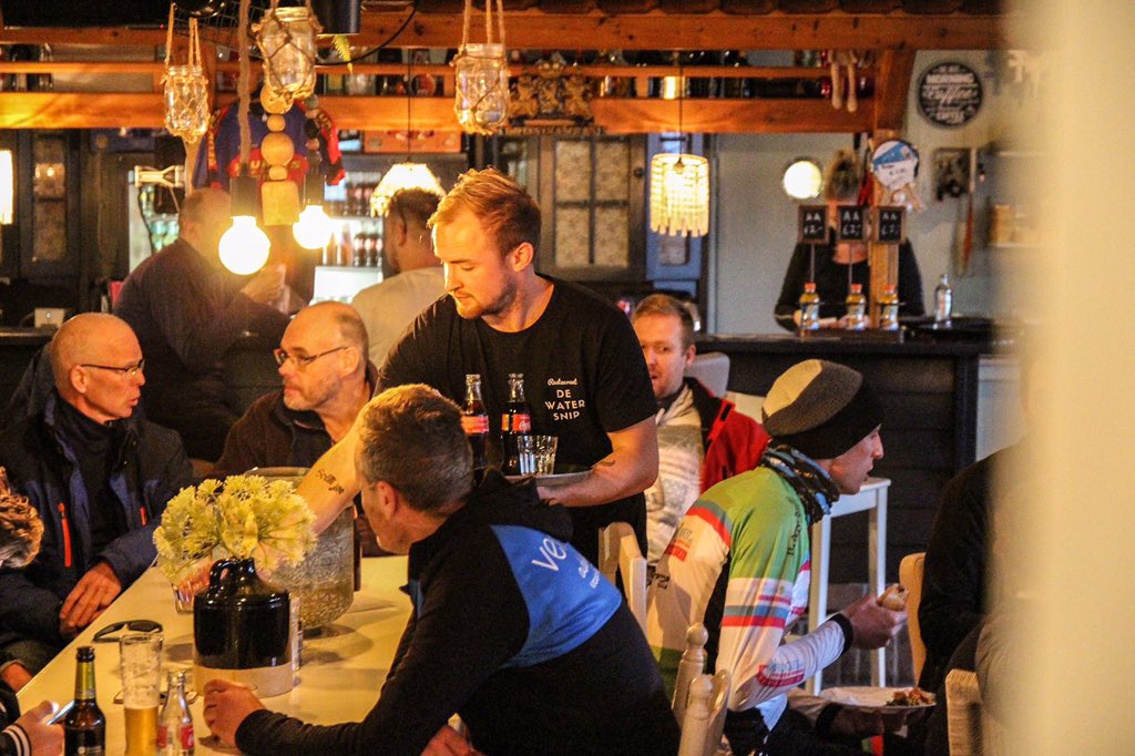 Dat was ‘m dan. Het 22e Beukers Bike Weekend zit er weer op!

We hebben weer genoten van een gezellig en druk weekend, en hopen natuurlijk dat jij daar hetzelfde over denkt! 

Links naar alle foto’s en de video: beukersbikecentre.nl/dat-was-m-dan-…