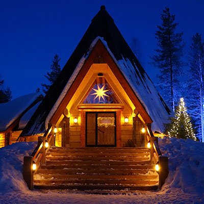 BluegnacF's tweet photo. Bluegnac revient aujourd’hui avec une nouvelle adresse spéciale Noël !
On vous emmène en Laponie au Restaurant Kotahovi: un restaurant géré par la famille Körkkö qui possède des rennes depuis des siècles. Découvrez le joli menu lapon que propose ce bel endroit. 
#bluegnac https://t.co/kLIRJQL7CU