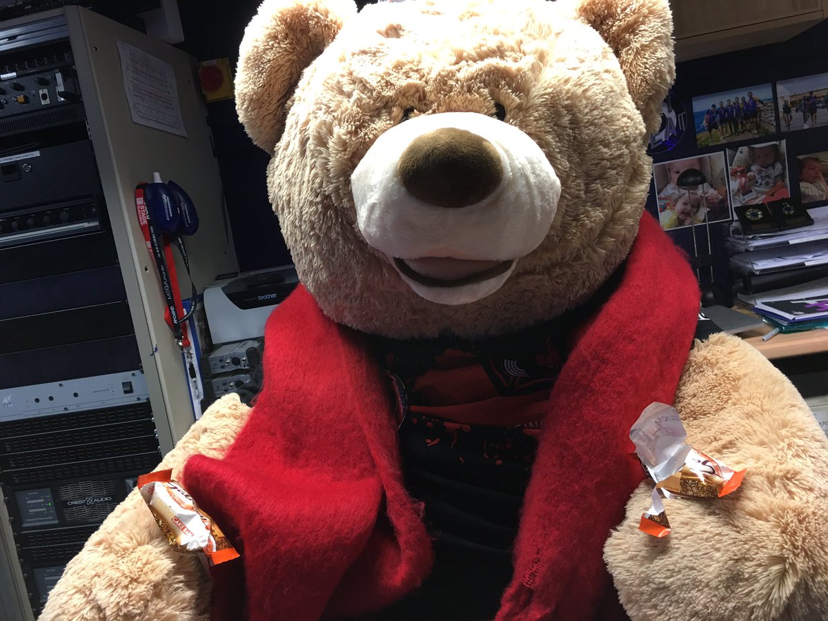 TMAC Tech Team (@tmac_techteam) on Twitter photo However he made up for it by eating what was left over in the tech box - apologies <a href="/IGC1/">Isaac Cowlard</a> #LeccieTheTechie However he made up for it by eating what was left over in the tech box - apologies <a href="/IGC1/">Isaac Cowlard</a> #LeccieTheTechie