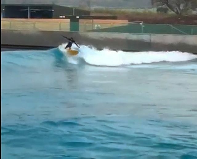 Jory04's tweet image. Freshwater pro? Low res low pro top turn from yesterday..... thanks for the 📸 @theoriginaljohnmcconkey 
#freshwaterpro #wavebristol #thewavebristol #thewave #wavepools #wavepoolsurfing #pooltoys #surfingsurfchwck #surfer ift.tt/2CRWQZd