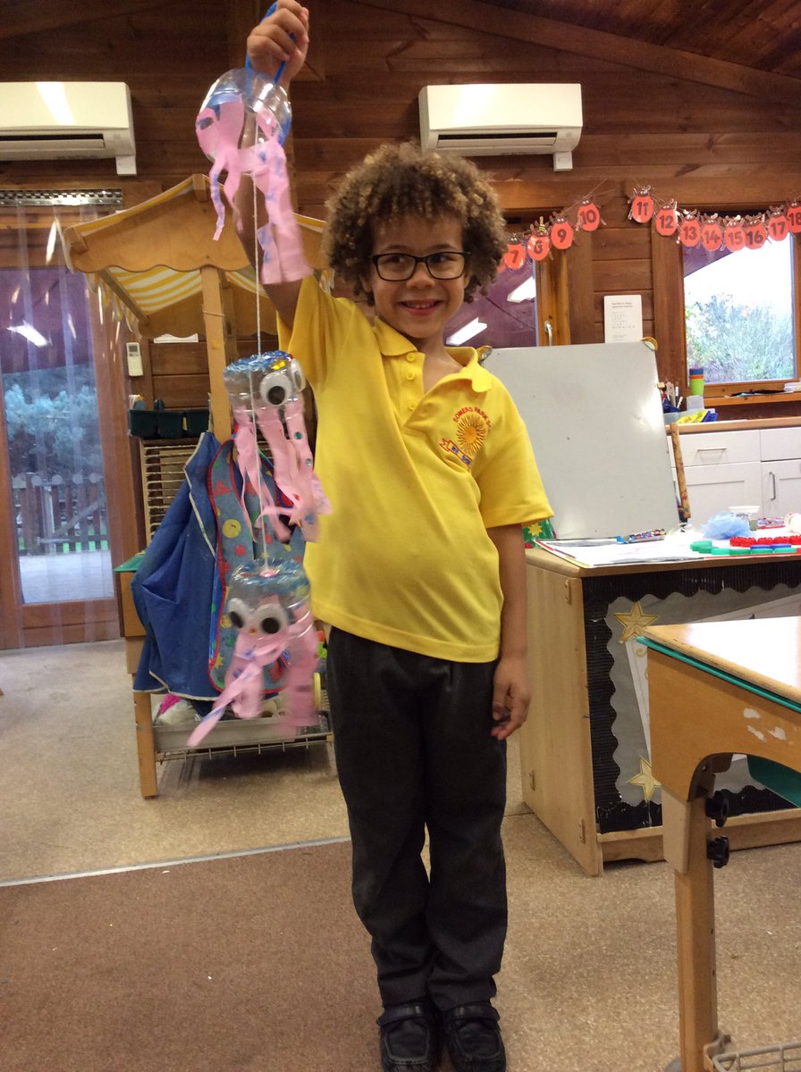 SomersParkRHW's tweet photo. ♻️’Project Plastic’ was a huge success! Thank you to all of the children and parents for their support with such a fantastic project ♻️ #projectplastic #recycle #project #eyfs https://t.co/4Rum5Mstih