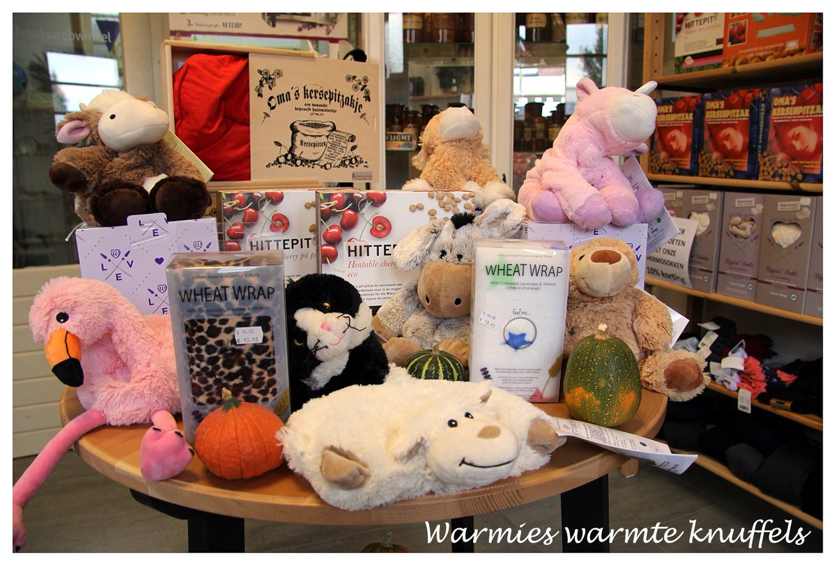 Lekkere warme dieren knuffels in koude dagen, het mooiste cadeau voor elk kind!
Onze knuffels zijn voor jong en oud en blijven extra lang warm!
#Warmies kunnen eenvoudig en snel worden opgewarmd in een magnetron.
Zie ons grote assortiment: gezondheidswebwinkel.nl/merken/warmies…