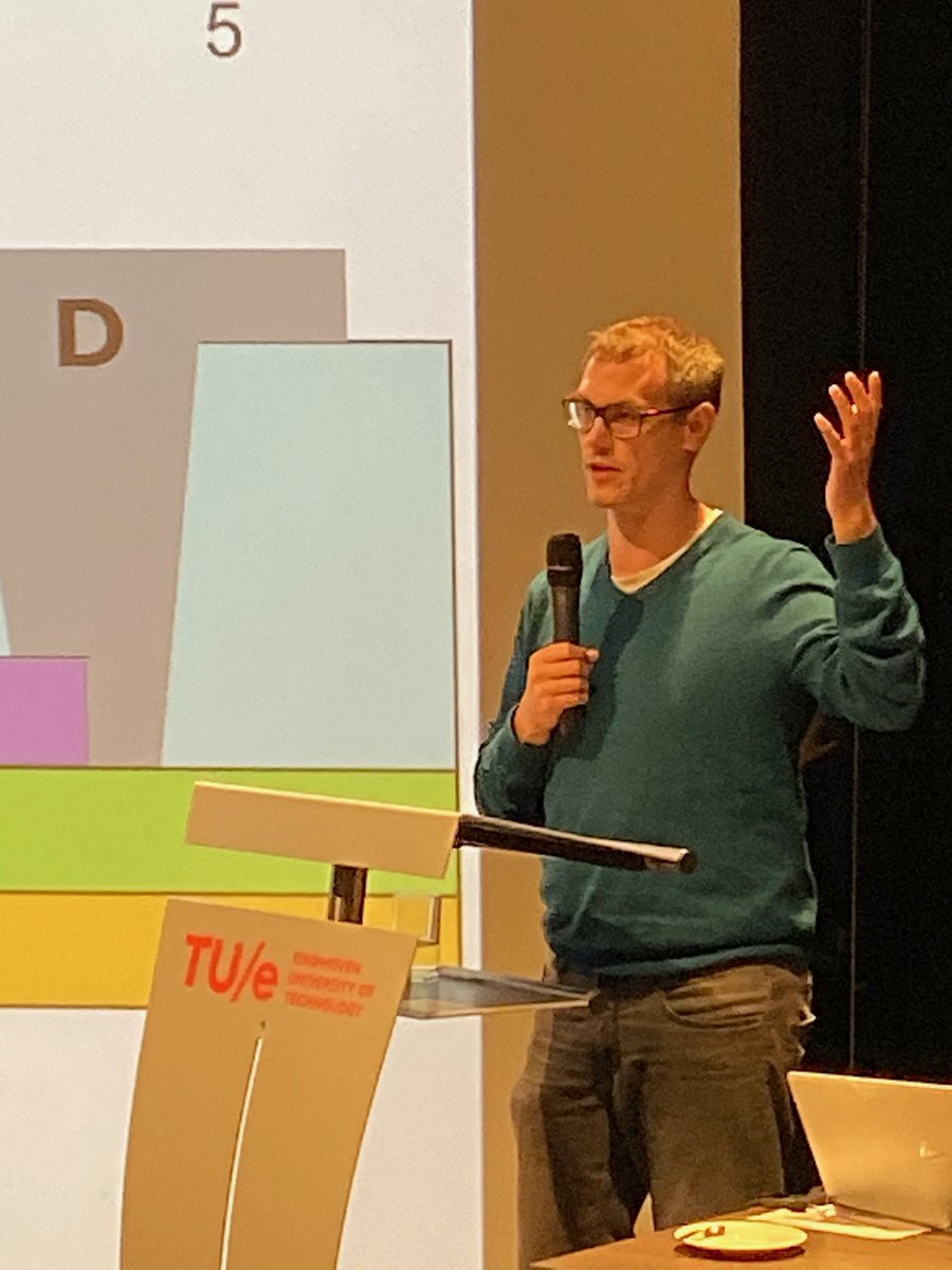 flexlines's tweet photo. @krismyny explains design challenges of #flexibleelectronics at the Flexible Electronics orkshop @InterregEMR explaining flexible electronics technology.
@imec_int @TNO_nieuws @imecVlaanderen @kuleuven @holstCentre @TUeindhoven @brightlandsMC @InterregVLANED 
@vlaio_be https://t.co/EhLtU3bTcJ