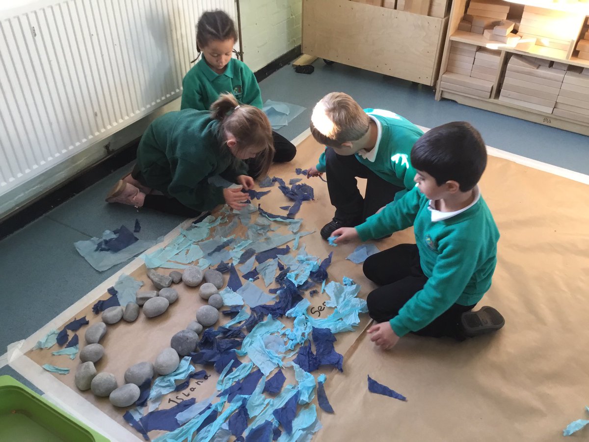 Springwood_Prm's tweet photo. #springpembroke are making a messy map of Rama and Sita’s kingdom. #springgeog #springartdt https://t.co/mrzp7D9N9m