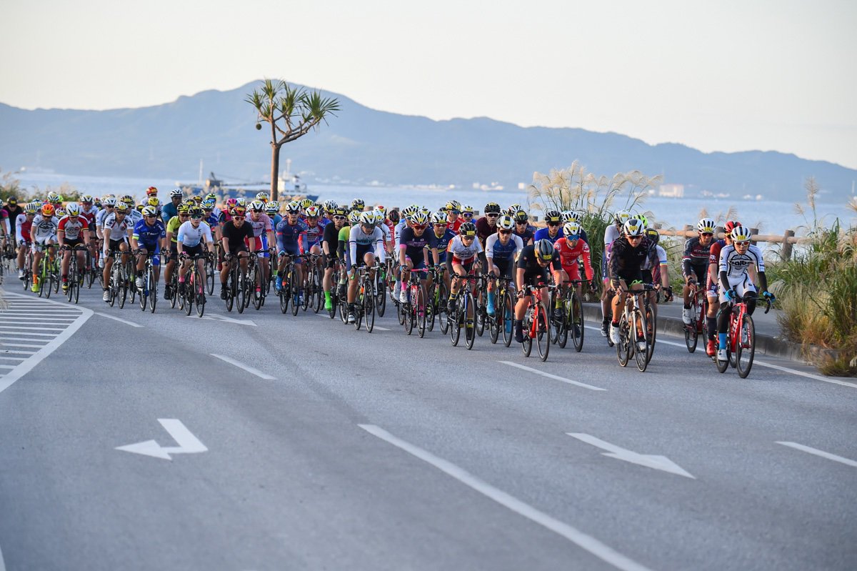 Cyclowired Jp On Twitter ツール ド おきなわ市民50kmオープンに優勝した遠藤優さん Roppongi Express の レポート 今までに5回の優勝を重ねている遠藤さんだが 病気のため4年ぶりの挑戦 50kmクラスのトップになる という強い意志でレースに臨んだ Https