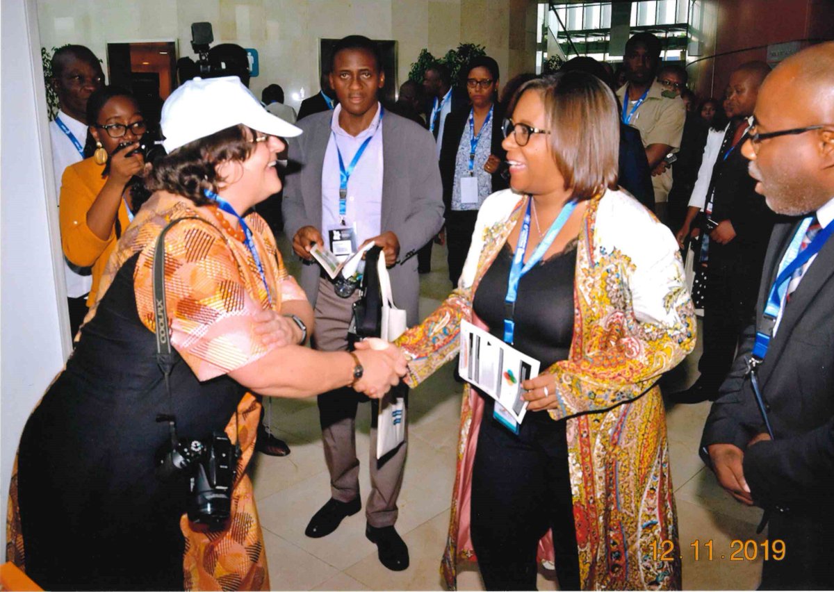 JanLow1's tweet photo. Impressive Angolan Minister of Higher education, Science, Technology and Innovation, Maria do Rosario Sambo, visited the CIP booth promoting OFSP purée products at the 6th National Conference on Innovation in Luanda 12-14 Nov 2019. OFSP bread a hit! @cipotato @oursweetpotato https://t.co/u8ODvBBkTM