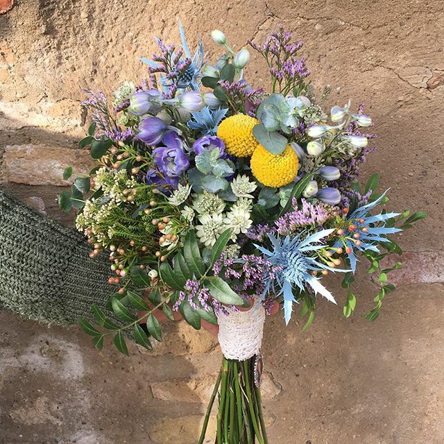 mayulaflores's tweet photo. Esther 💐👰🏻
.
.
.
.
#mayula #mayulaflores #weddingbouquet #ramodenovia #bridalbouquet https://t.co/Q007bxxCO0 https://t.co/KLgMy8btqK