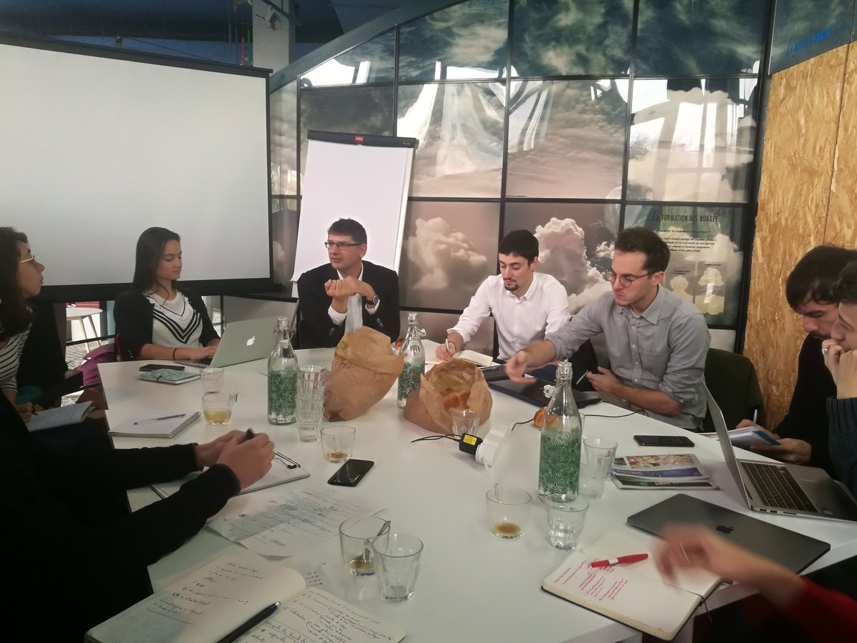 touselus's tweet image. Comment faire que la Métropole du Grand Paris devienne une collectivité collaborative et participative ? Rencontre ce matin chez @OpenGovFr entre @GrandParisMGP et acteurs de l'écosystème démocratique !