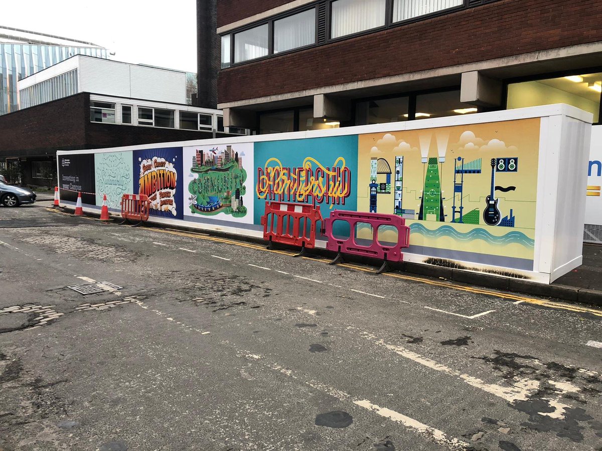 LinksSigns's tweet photo. Last week we installed two 25m long runs of #Hoardinggraphics for @ManMetUni
The graphics were produced on our @HP latex printer on @Metamarkuk vinyls and installed by 4 men in just over half a day.
https://t.co/RPMpMsBtz0 https://t.co/mHDBsrUsqD