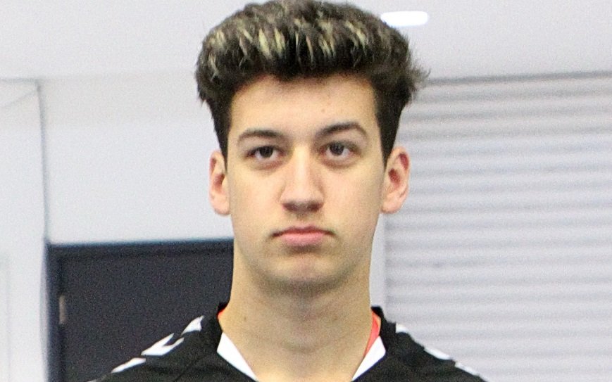 .<a href="/NottinghamHB/">Nottingham Handball</a> went top of the Men's #premierhandballleague as the prolific Francisco Pereira was again on target. Review of the weekend's action here ▶️🤾‍♂️ bit.ly/2prY3mH
<a href="/CarshaltonHC/">Carshalton Titans Handball Club</a> <a href="/LondonGD/">LondonGDHandballClub</a> <a href="/CamHandball/">Cambridge Handball</a> <a href="/NEMHAWKSHC/">NEMHawksHandball</a> @westlondonhc <a href="/Olympia_HC/">Olympia Handball Club</a> <a href="/WolvesHC/">Warrington Wolves HC</a>