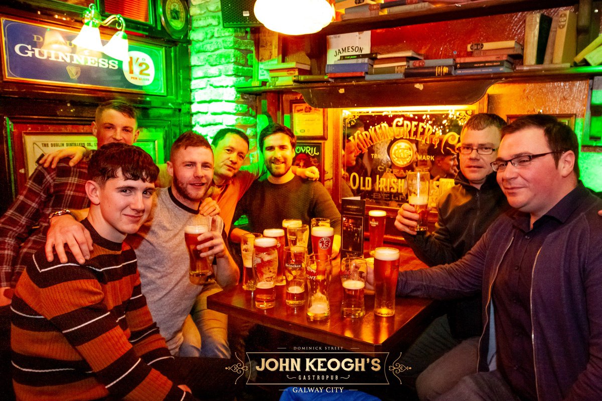 JohnKeoghs's tweet photo. November nights @JohnKeoghs So many in celebrating birthdays, engagements, special occasions and already Christmas Parties which we love. #TagAPal Do something fun with your pals from work and join us for a great night out @galwayswestend
#CrossTheBridge #ChristmasinGalway https://t.co/V2wCdH9xpp