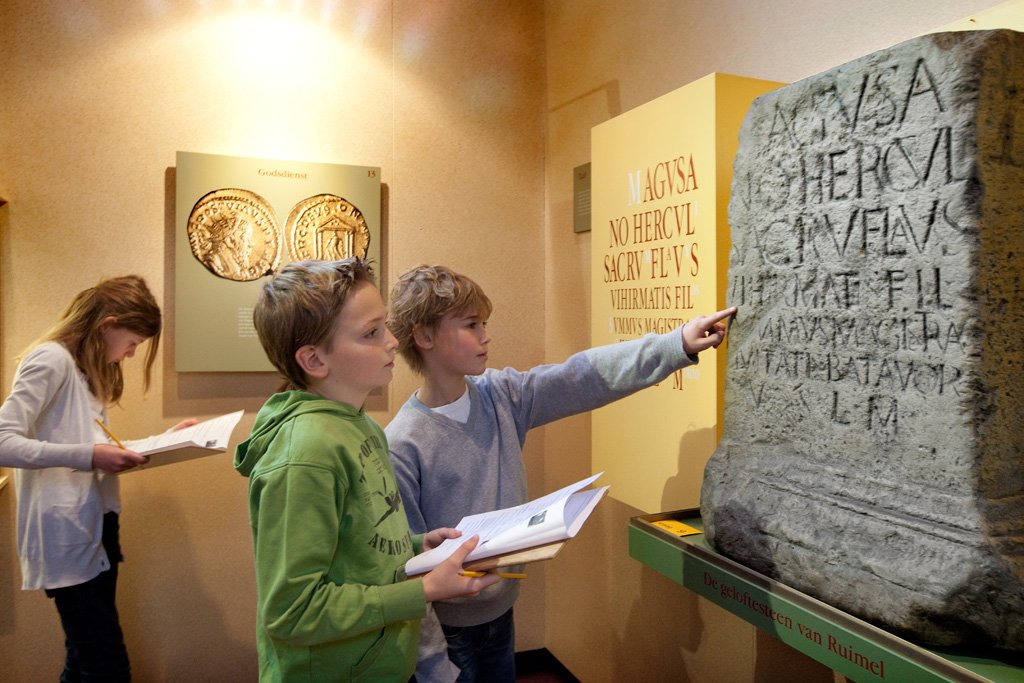 Heeft jouw erfgoedinstelling de wens om met het onderwijs samen te werken? En staat jouw erfgoedinstelling in een gemeente die meedoet met de regeling <a href="/decultuurloper/">volg ons via @kunstloc</a>? De Erfgoed Brabant Academie helpt je dan graag op weg! erfgoedbrabantacademie.nl/ondersteunings…