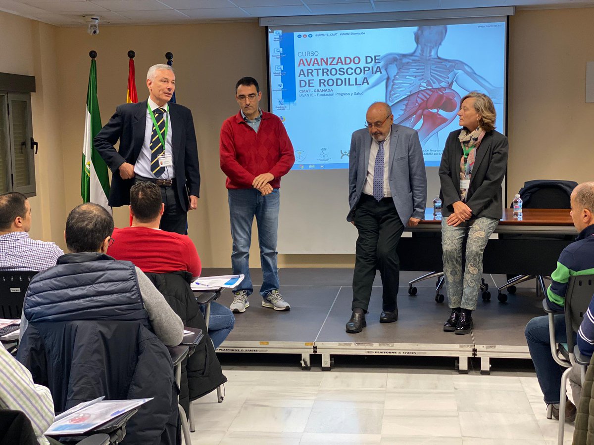 IAVANTE_FPS's tweet photo. Presentación del curso avanzado de #artroscopia de rodilla. Nuestro director, @arrorodriguez, coordinadora #IAVANTEformación, T. Martínez-Cañavate , presidente #FundaciónSATO, M. Mesa, y Farid I. Aguirrela de #SMACOT dan la bienvenida a los profesionales en formación
@satoportal https://t.co/Vphub9Ks6N