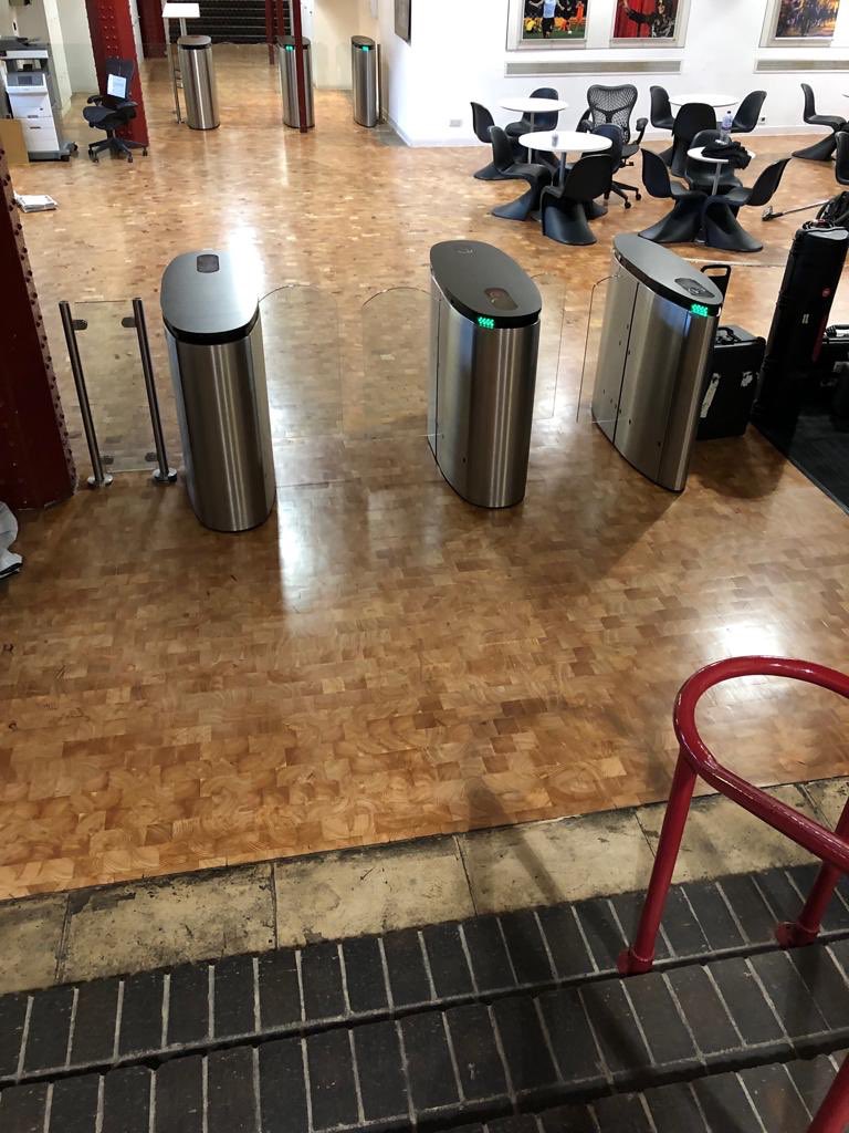 planet_flooring's tweet photo. We sanded these pine end grain blocks over two weekends in a TV studio in North London. Finished with 1x coat of #bonakemi prime intense and 4x coats of #TrafficHD https://t.co/uimLA85byh